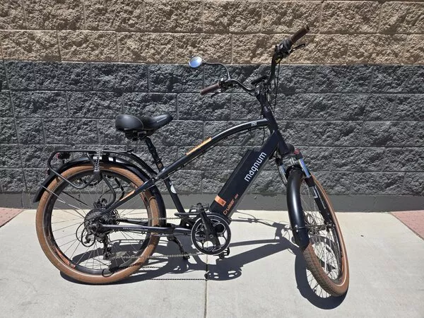 magnum-bikesmagnum-cruiser-e-bike-bk-osfa-used Magnum BikesMagnum Cruiser E-Bike BK OSFA (Used)